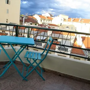In Rue Halevy Appartement